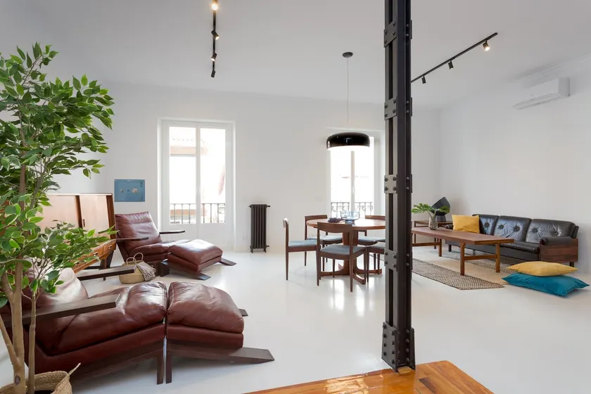 Luxury Silver Apartment just steps from Gran Vía by Batuecas - Image 1