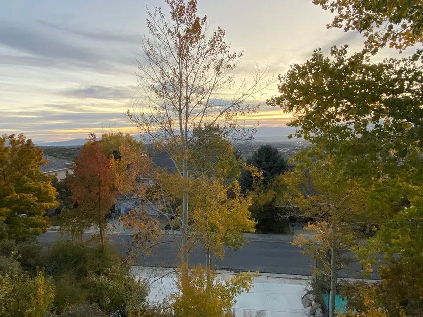 Ski Location! Hillside House, Mountain Views - Image 1