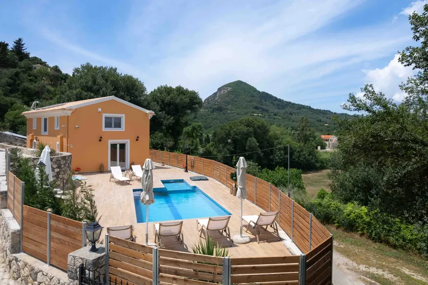 Serene Mountainside Home with Private Pool - Image 1
