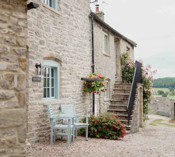 Luxury Dales village retreat, quiet private lane. - Image 1