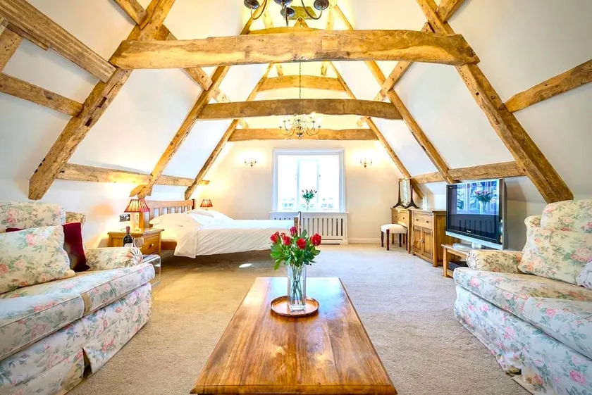 Swafield Hall - Image 1