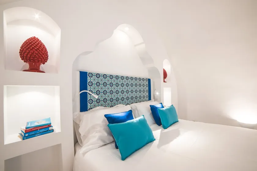 Day Dream Sorrento - Image 1
