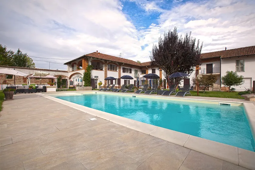 1 COUNTRY HOUSE WITH GARDEN AND SWIMMING POOL - ZENZERO - Image 1