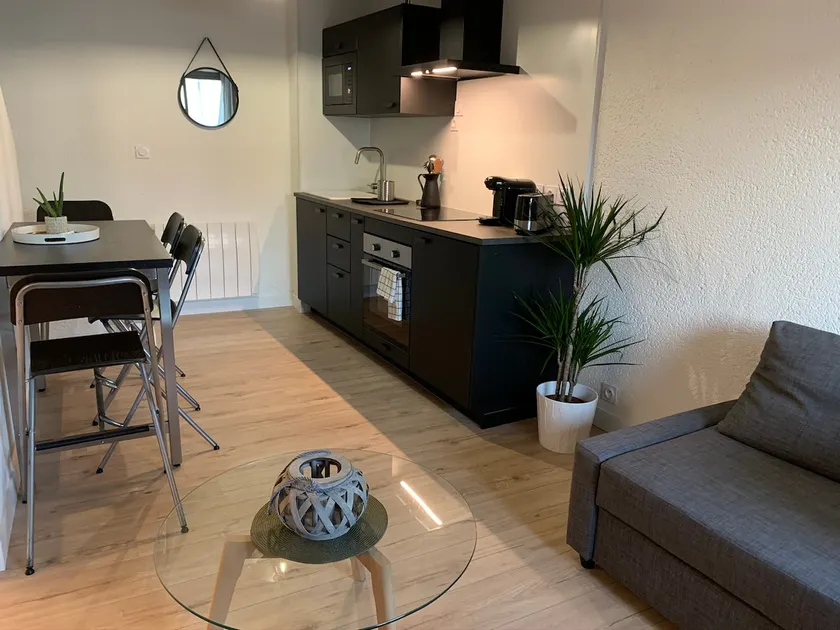 Logement rénové et moderne au Sacré Coeur Cholet - Image 1