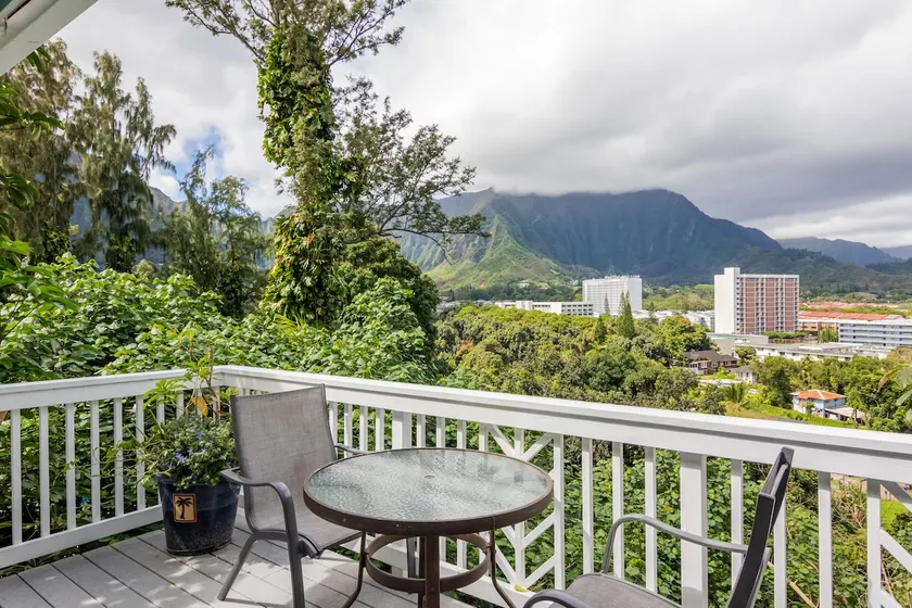 Lovely Hilltop 3 bedroom Cottage, beautiful views! - Image 1