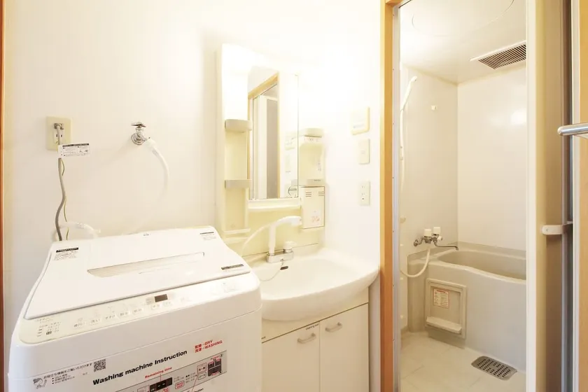 Masaki's apartment, 2 Queen bed apartment 503 - Image 1