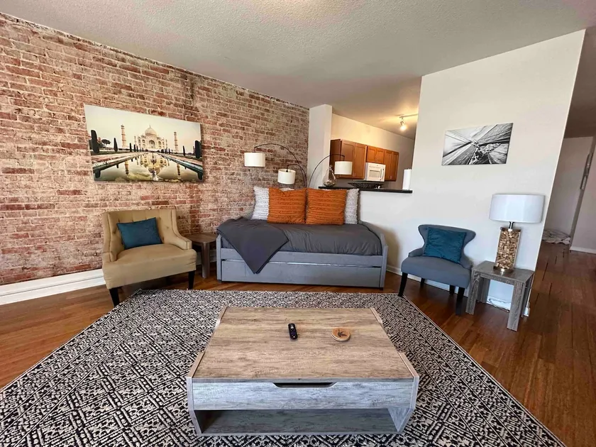 City center loft living - Image 1