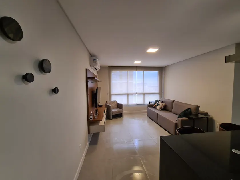 New apartment in a charming neighborhood - Image 1