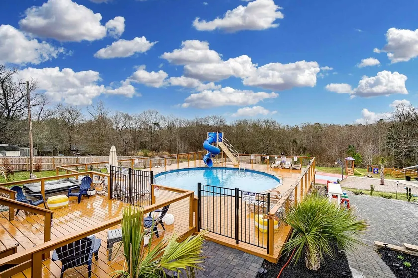 Ultimate Playhouse Pool & Loaded Amenities - Image 1