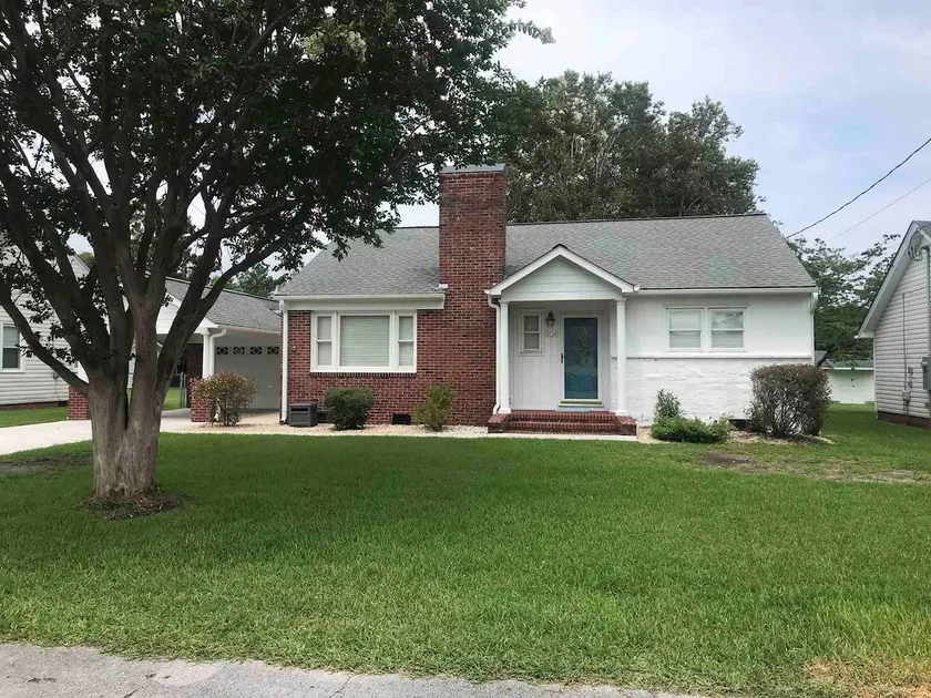 Coastal Cheerful-3 bedroom home - Image 1