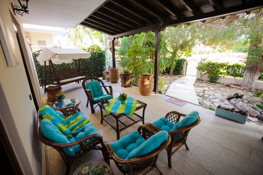 Beautiful Home With Exotic Garden at PEUKOXORI! - Image 1