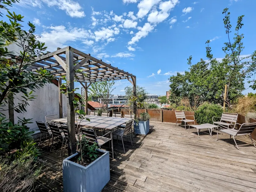 Superb Apartment / Terrace - Image 1