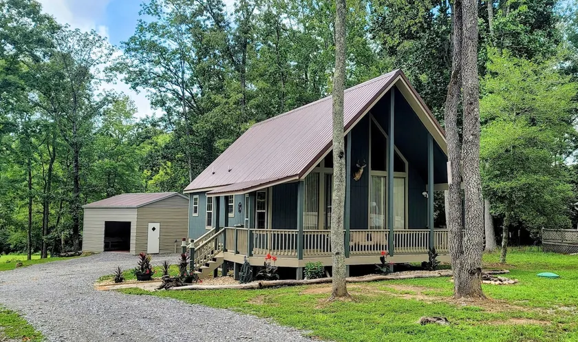 Fish Fry Cabin with Dock on Watts Bar Lake - Image 1