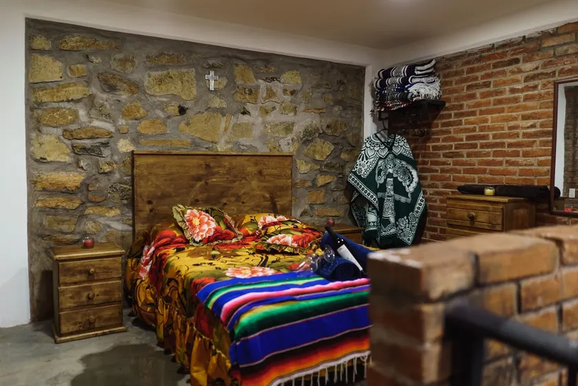 Find Your Perfect Mountain Retreat at House Sun - Image 1