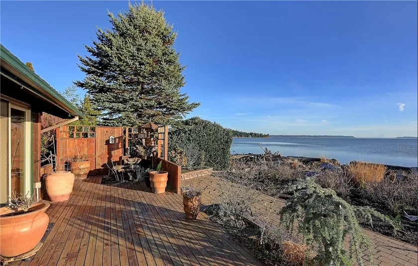 Camano Island Beach Cabin - Image 1