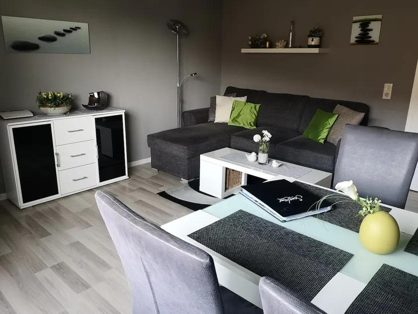 Top apartment on Lake Diemelsee - Image 1