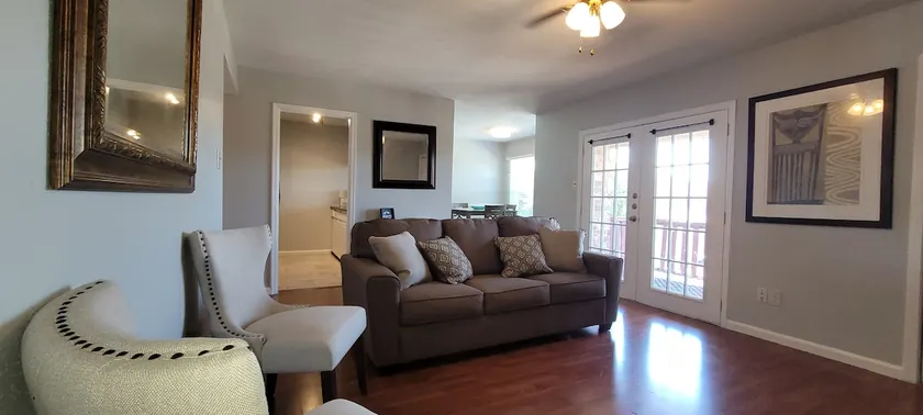 Lovely Townhouse! Just minutes from DFW Airport. - Image 1
