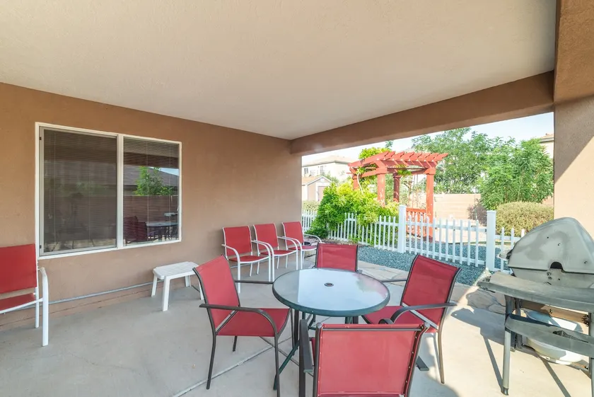 Spacious Rio Rancho Home - Image 1