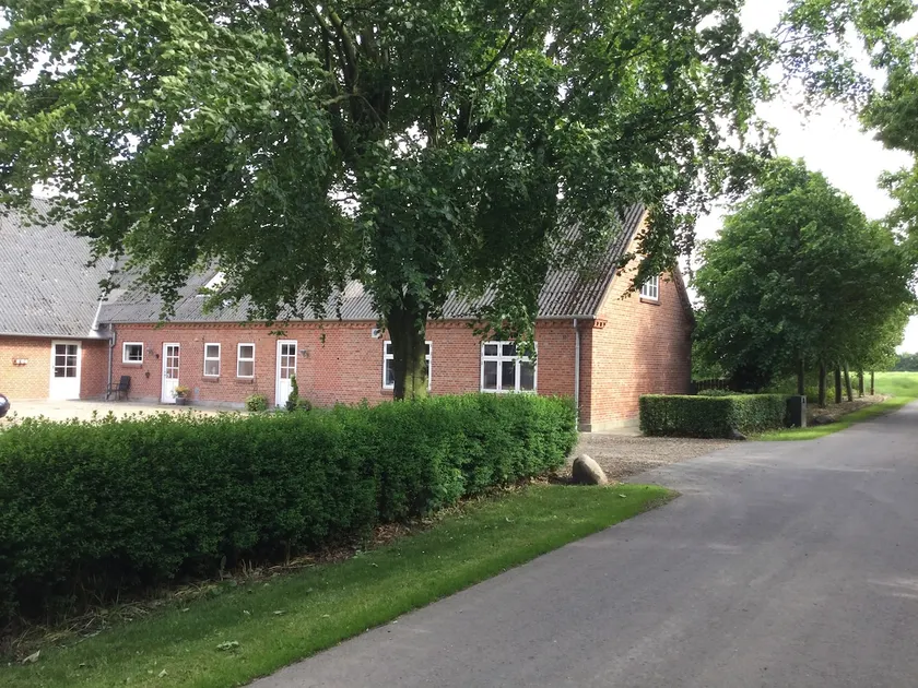Natural pearl, apartment 45 m2, private entrance. - Image 1