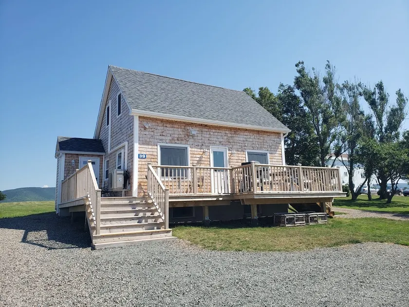 Boudreau's Chalet (Main Level & Upstairs) - Image 1