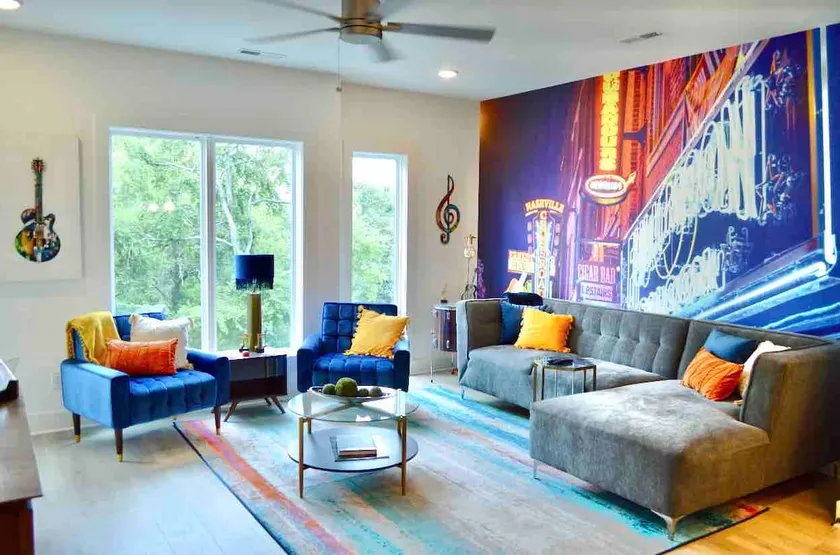 Bougie Broadway East Nashville: New 4 bedroom spacious townhouse - Image 1