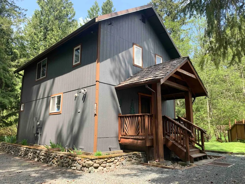 Little Creek Cabin near Mt Rainier - Image 1