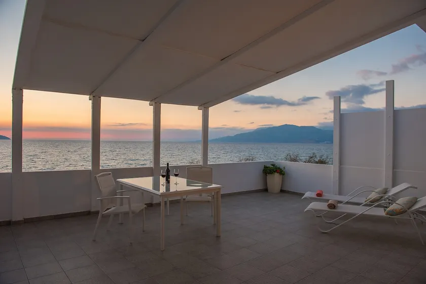 ΄΄Αdonis home'' - Image 1