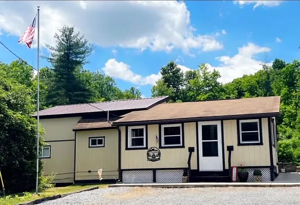 Mountain Oasis Cottage - Image 1