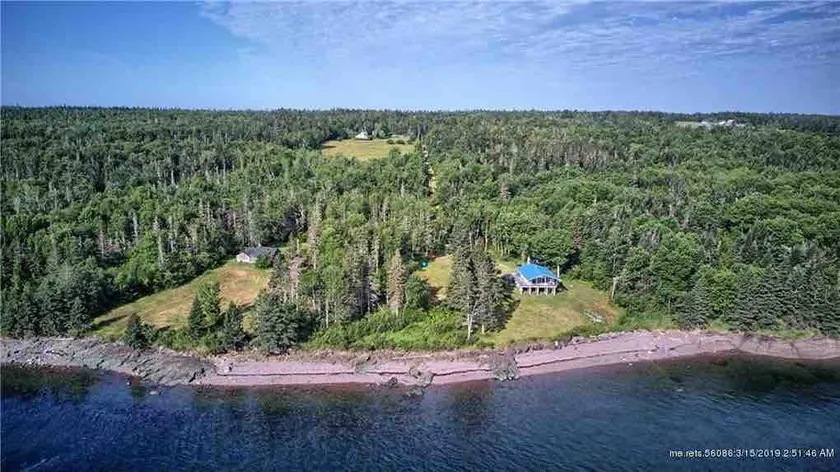 Maine Waterfront Estate Getaway - Image 1