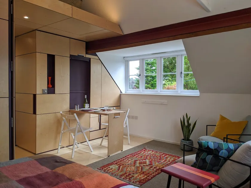 Browhill Loft - contemporary, handcrafted studio - Image 1