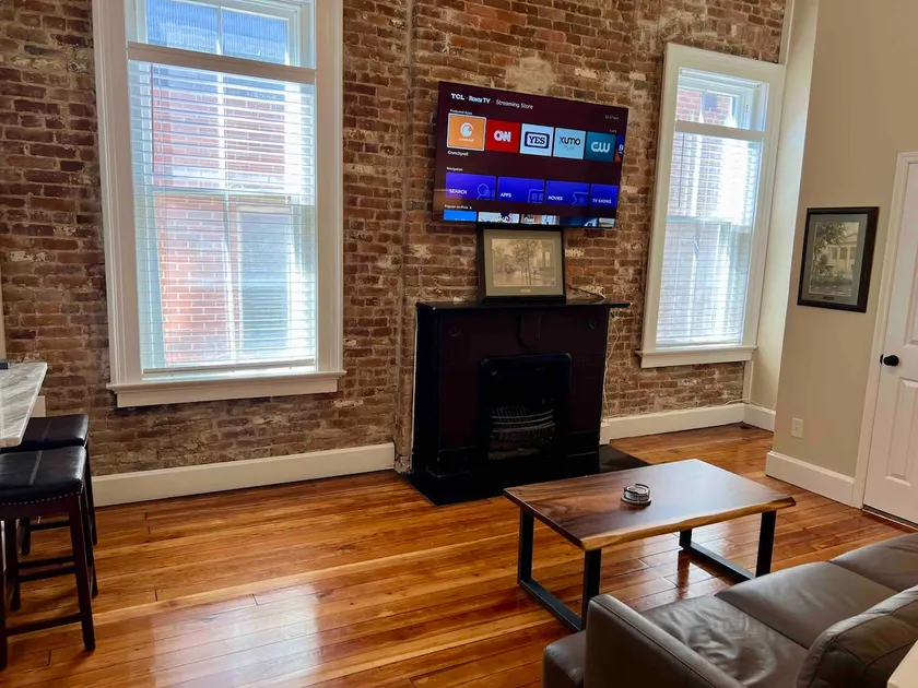 Historic Loft in Frankfort Entertainment District - Image 1