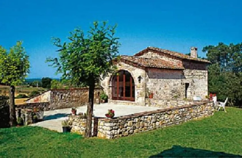 The Barn, Charming Apartment, Shared Pool - Image 1