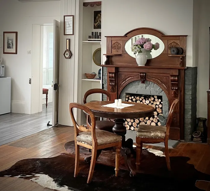 Miss Moyes' Heritage Apt @ The Old Post Office - Image 1
