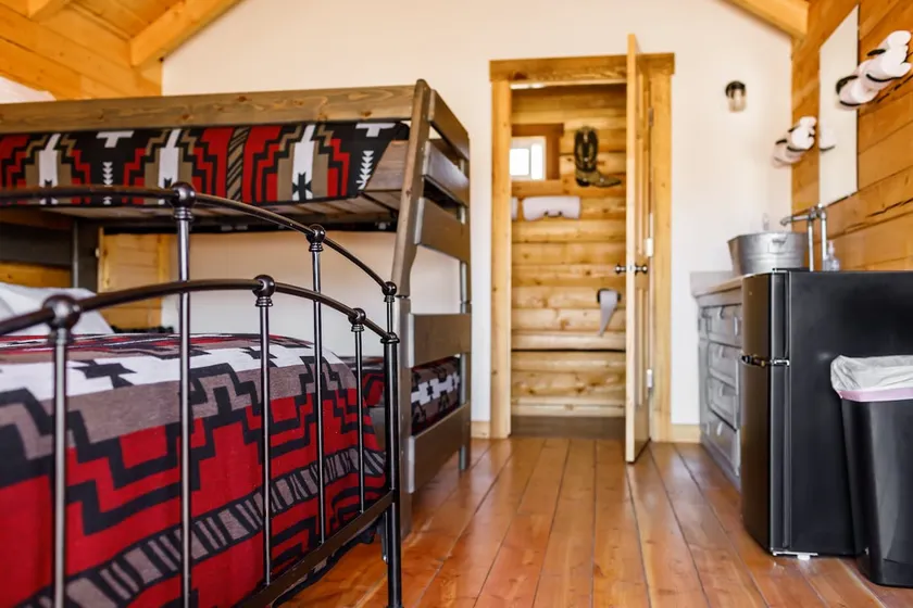 Pegasus (Queen + Bunk) Cabin - Image 1