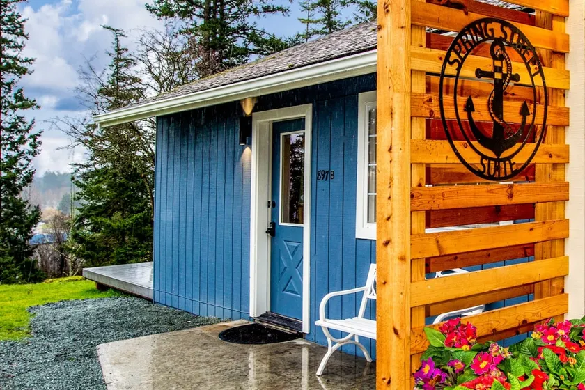 2 Bed Unit in the Idyllic Town of Friday Harbor! - Image 1