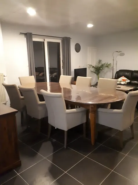 Large comfortable house in a nice town! - Image 1