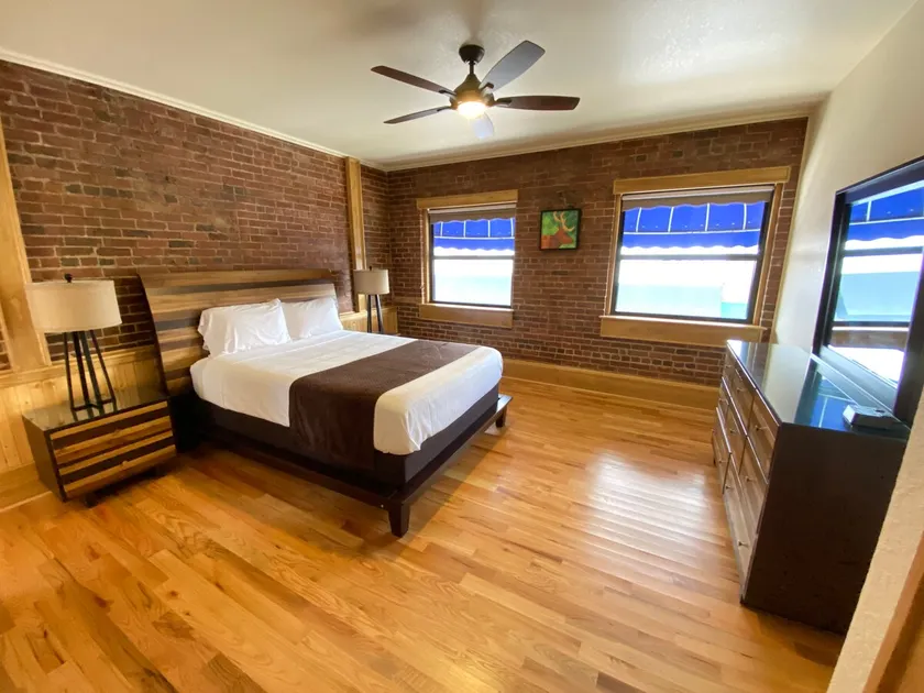 Main Street Retreats 106 - 2 BR Downtown Apt. 106 - Image 1