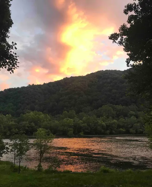 Riverfront- New River Gorge Park & Preserve - Image 1