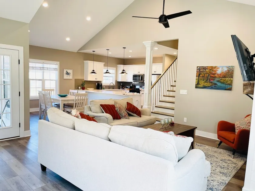 The White Cottage Home - Image 1