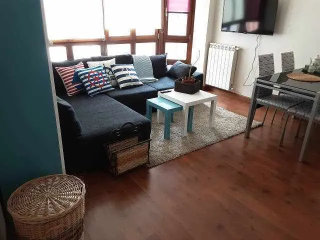 Cine Colón, Apartment with a double bed and a sofa bed. - Image 1