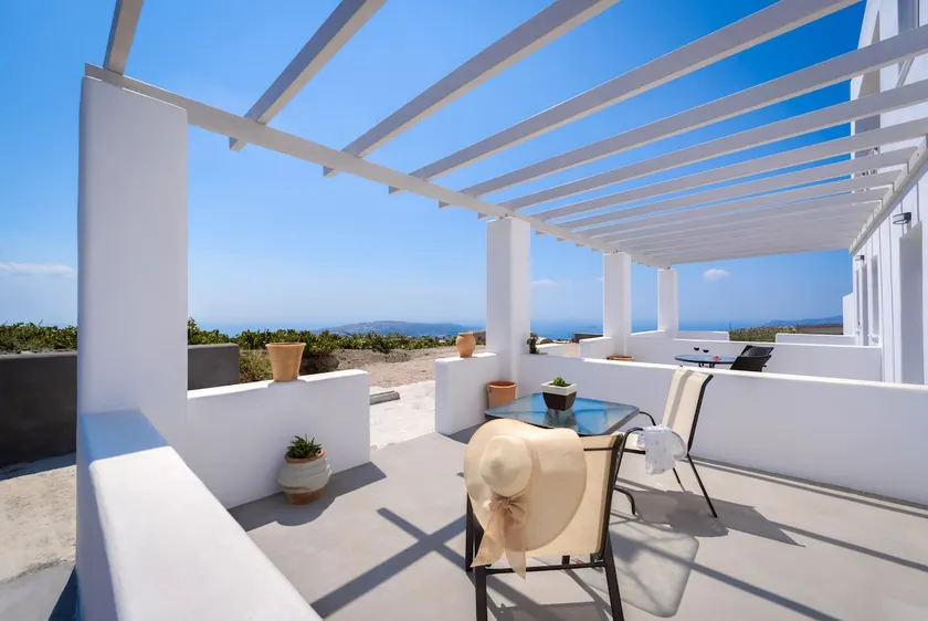 SUN VIEW VILLAS (Ios) - Image 1
