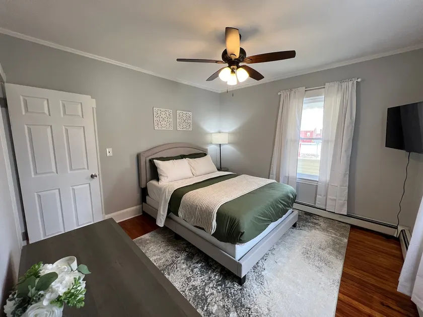 Cozy 2 Bedroom Family Stay - Image 1