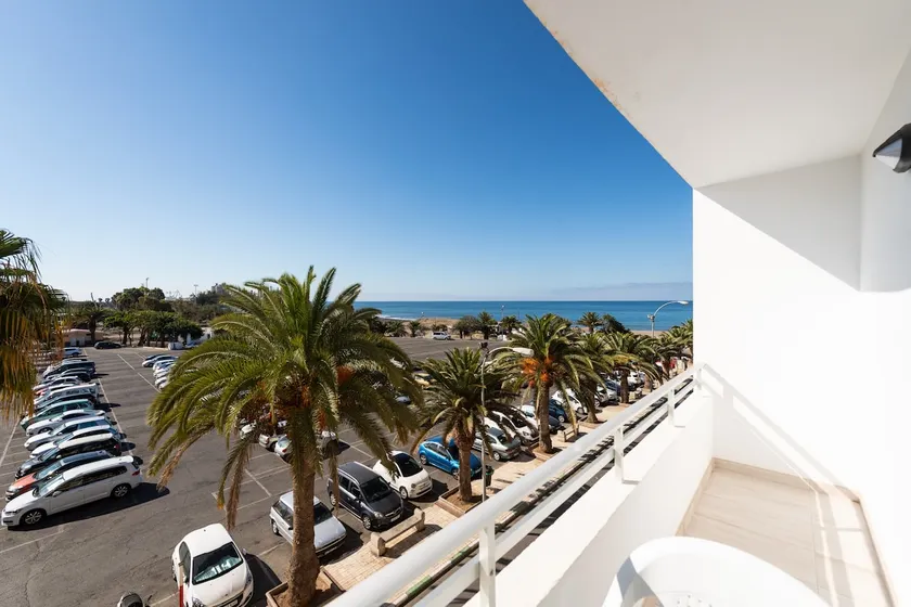 2 min Walk to Beach - Private Terrace - Some with Sea Views - Image 1