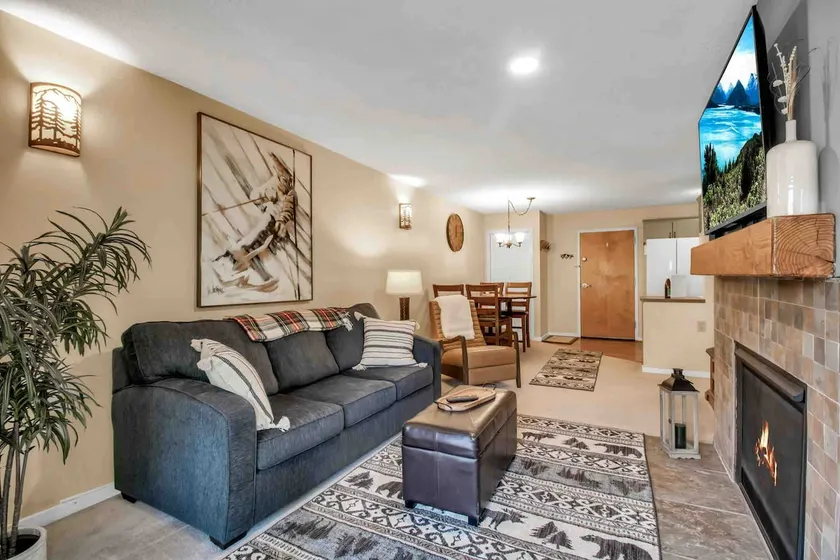 2Bed 2bath W/AC Ski in&out hike&bike from patio - Image 1