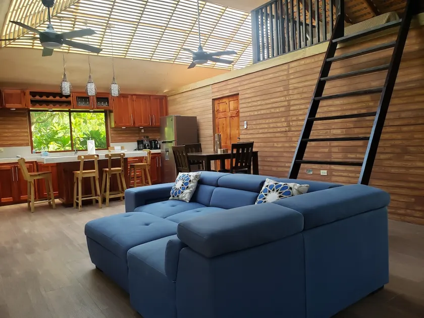 Amazing OceanFront Cabin, Negril, perfect 4 groups - Image 1