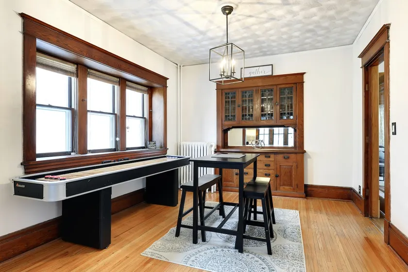 Cozy 2 BR Home in Perfect Twin Cities Location! - Image 1
