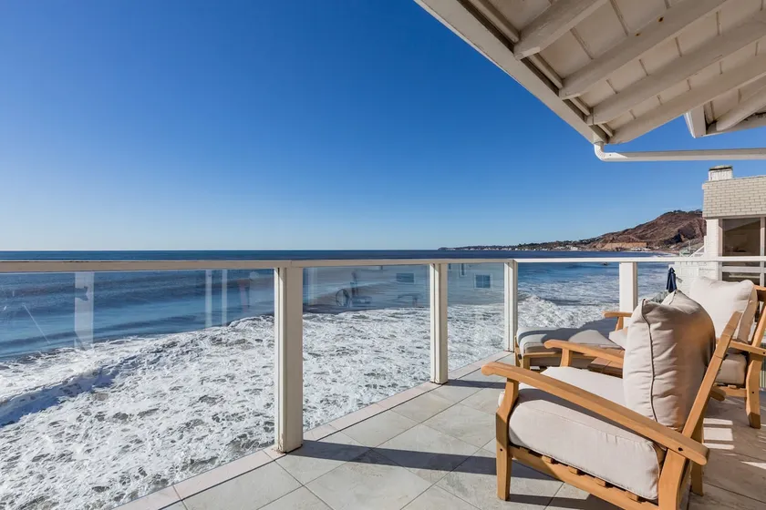 Sunrise Malibu Road Beachfront Penthouse - Image 1