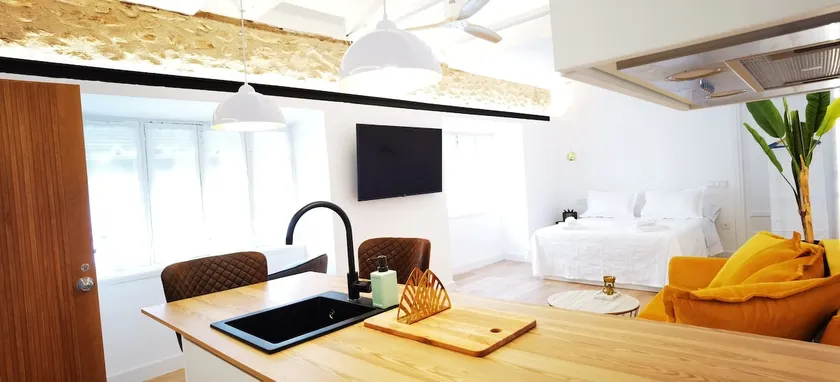 ALMA PALACE SUITE 30 m2 in Plaza Mayor - Image 1