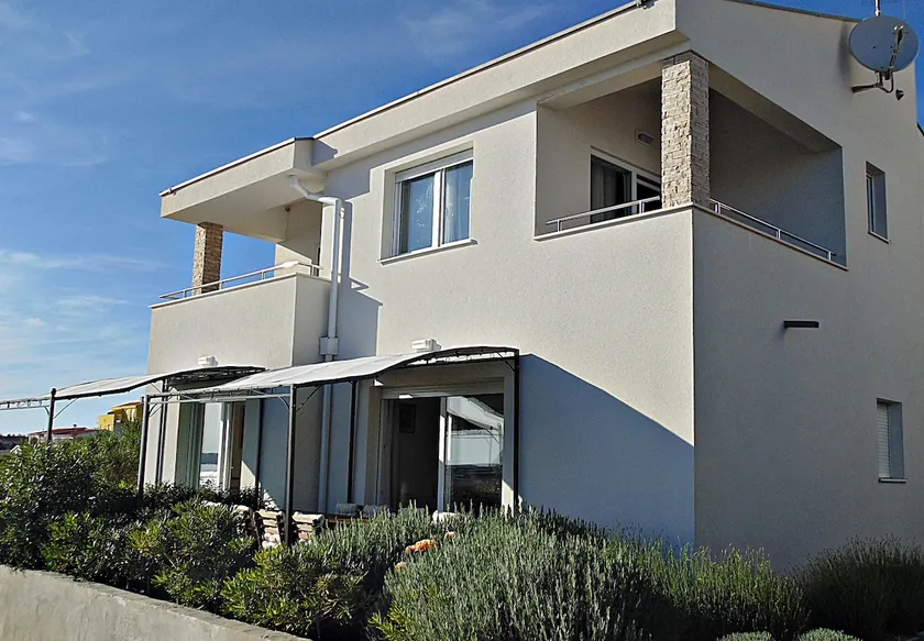 Holiday house close the beach - free ev charging - Image 1