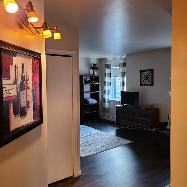 Downtown Tecumseh Loft Spanish Cozy Escape! - Image 1